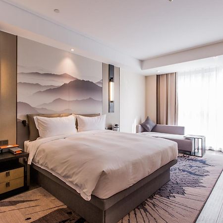 Howard Johnson By Wyndham Life Zhuoyuan Ningbo Extérieur photo