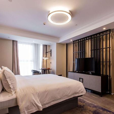 Howard Johnson By Wyndham Life Zhuoyuan Ningbo Extérieur photo