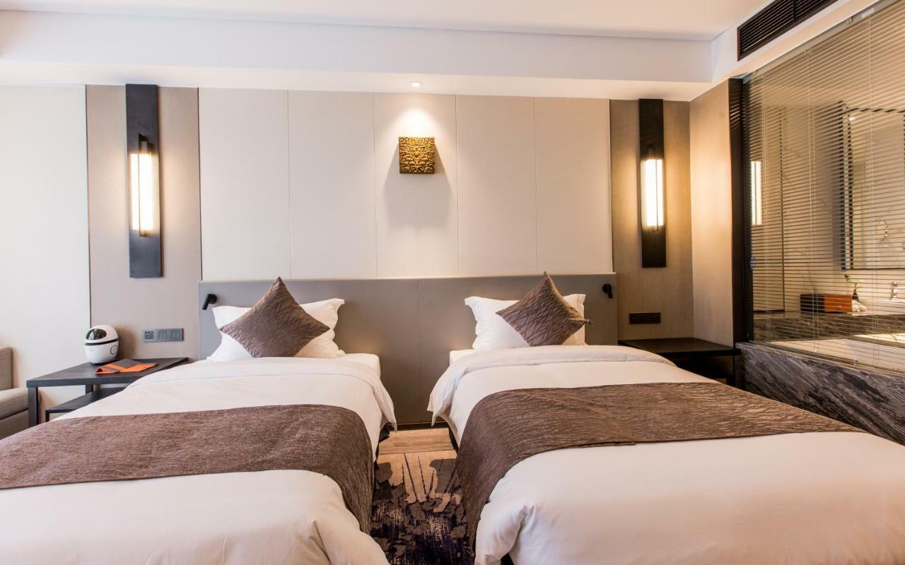 Howard Johnson By Wyndham Life Zhuoyuan Ningbo Extérieur photo