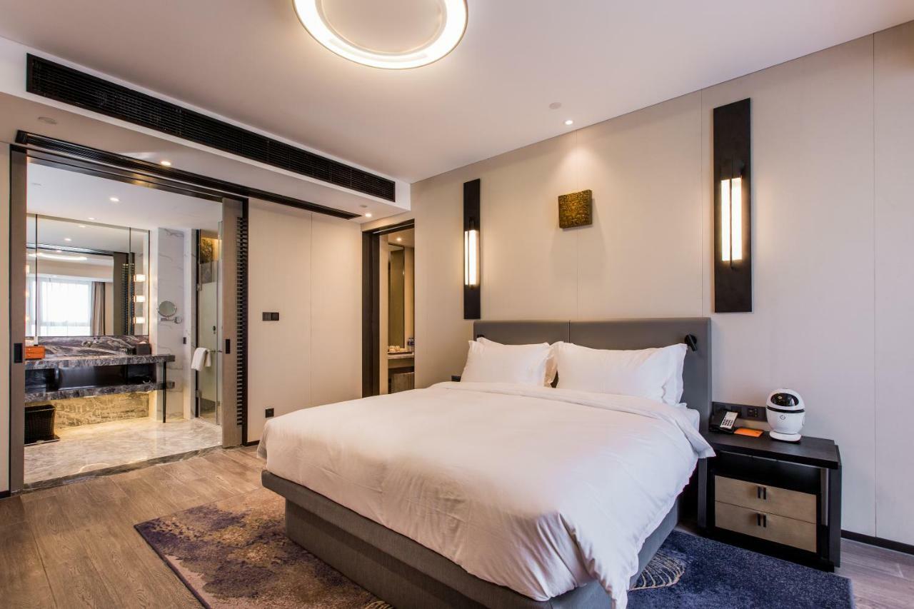 Howard Johnson By Wyndham Life Zhuoyuan Ningbo Extérieur photo
