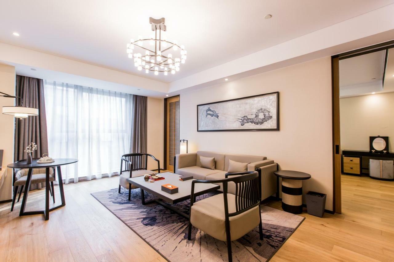 Howard Johnson By Wyndham Life Zhuoyuan Ningbo Extérieur photo