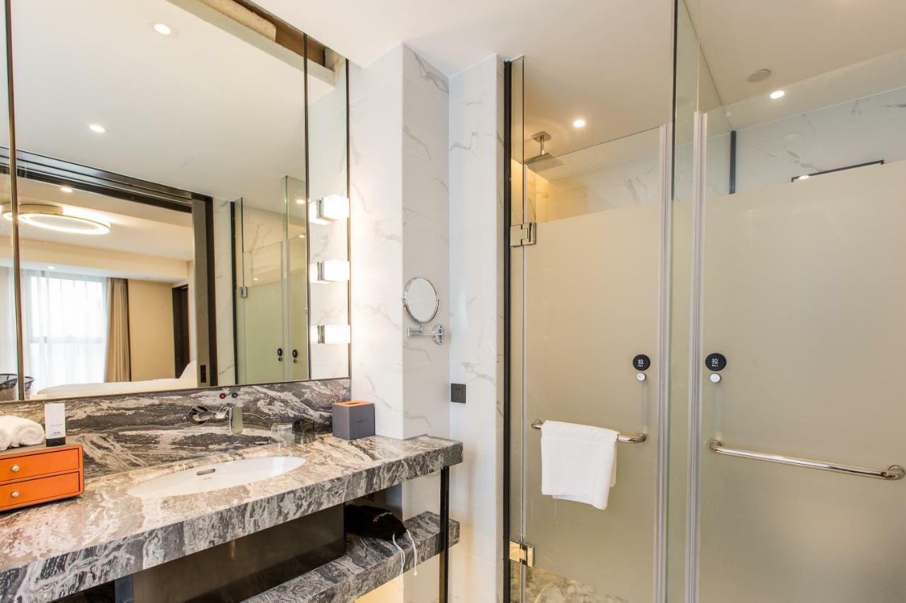 Howard Johnson By Wyndham Life Zhuoyuan Ningbo Extérieur photo