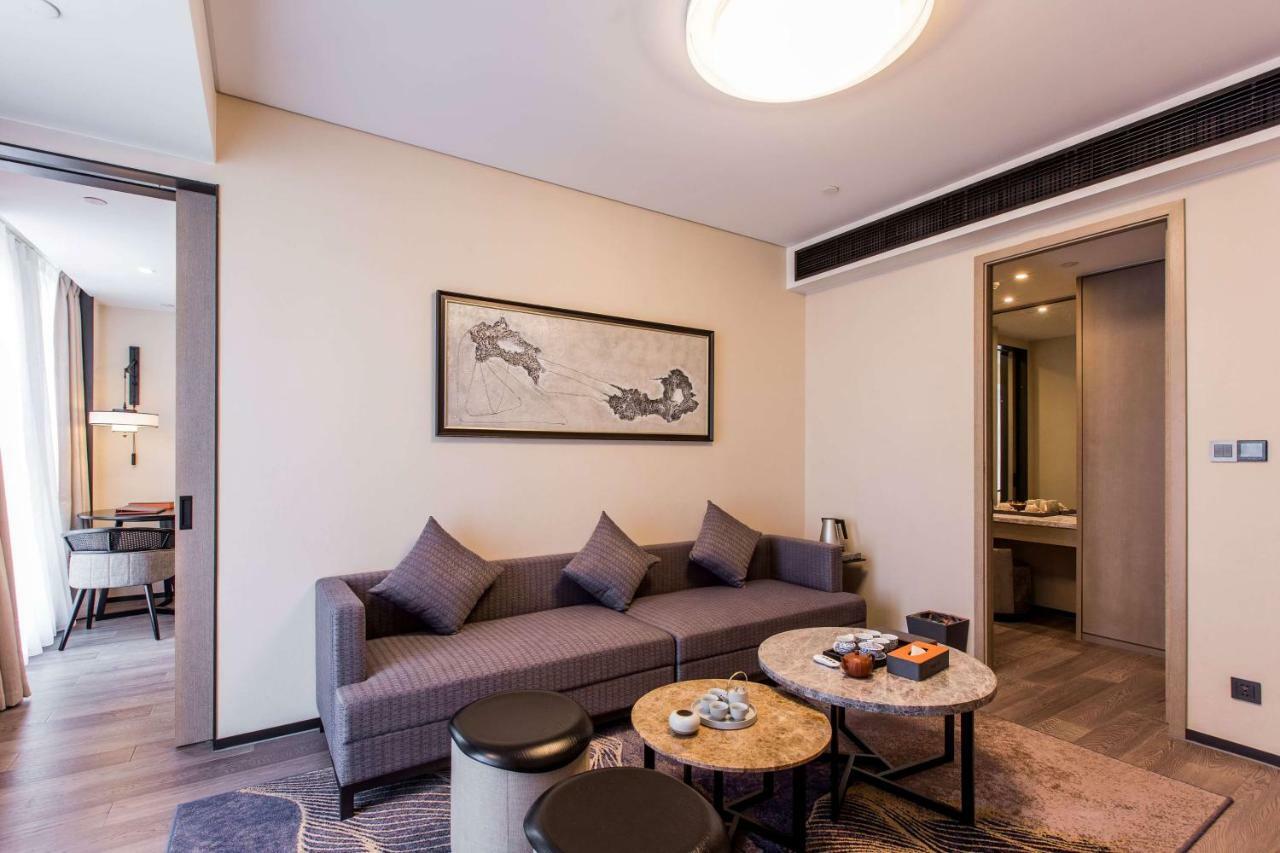 Howard Johnson By Wyndham Life Zhuoyuan Ningbo Extérieur photo