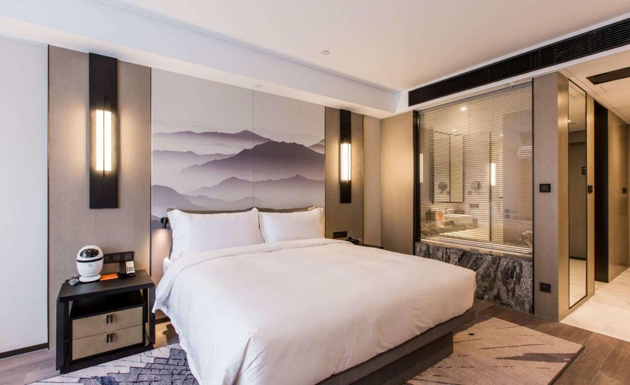 Howard Johnson By Wyndham Life Zhuoyuan Ningbo Extérieur photo